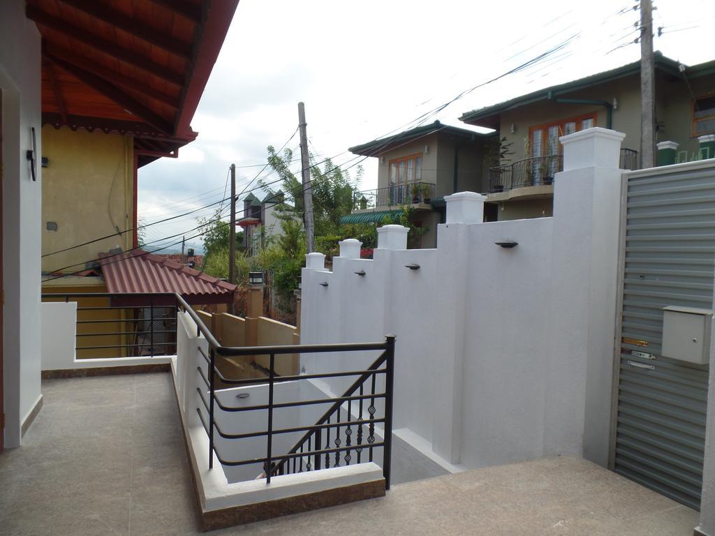 Kandyan Bluestar Villa Экстерьер фото
