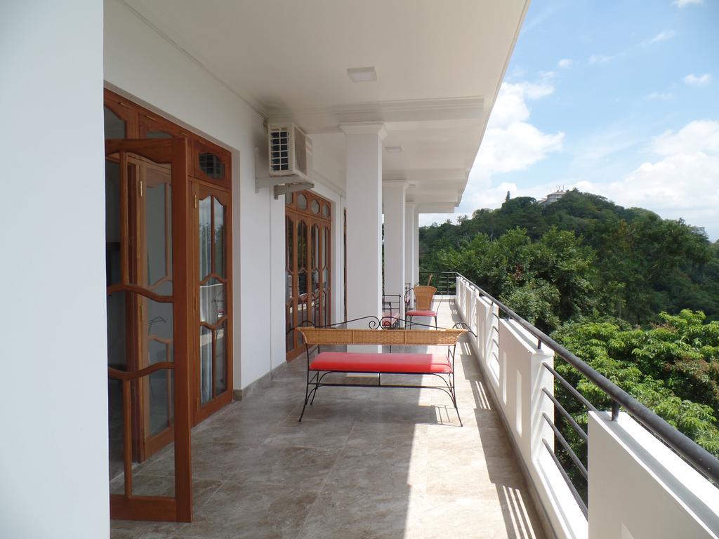 Kandyan Bluestar Villa Экстерьер фото