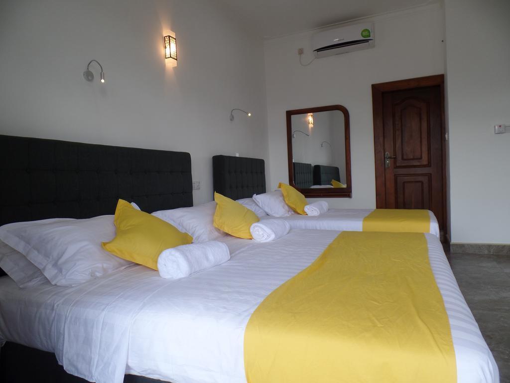 Kandyan Bluestar Villa Номер фото