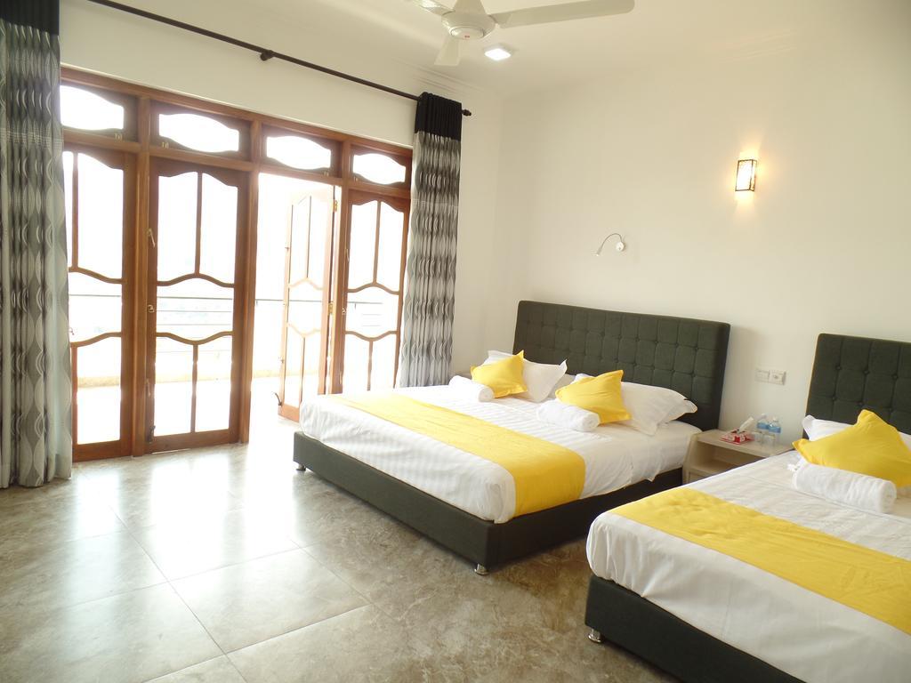 Kandyan Bluestar Villa Номер фото