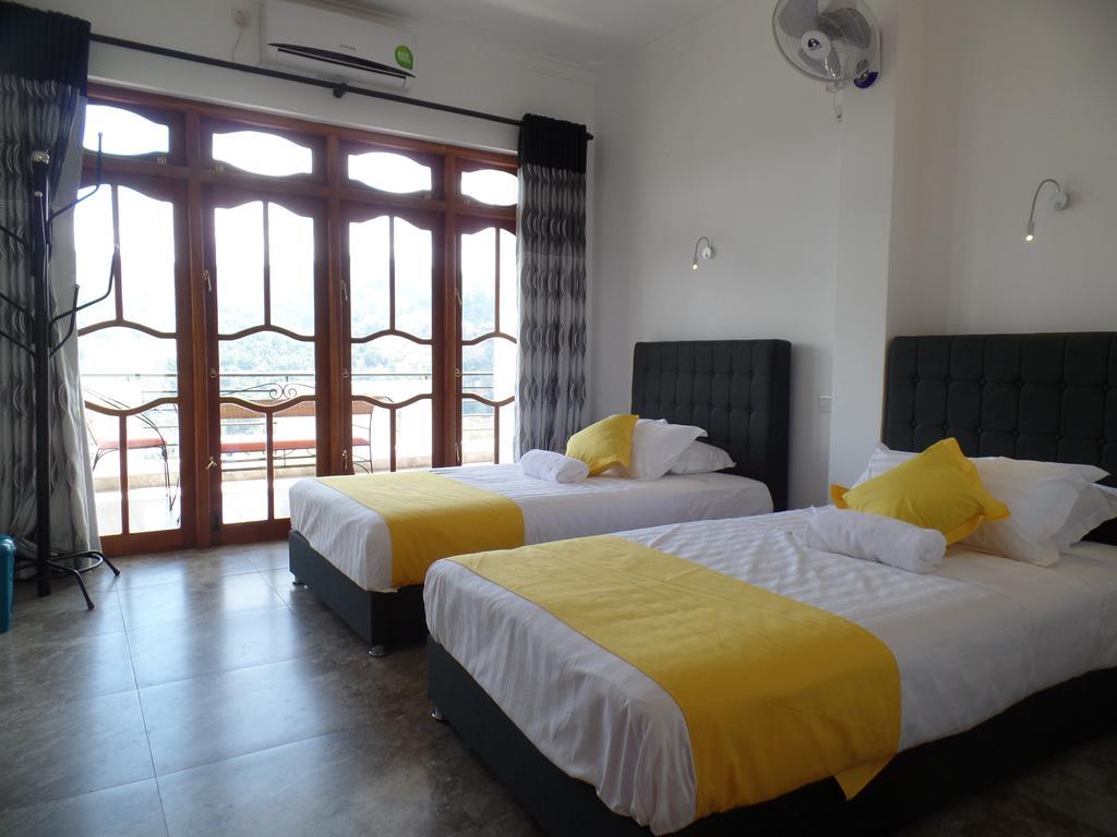 Kandyan Bluestar Villa Номер фото